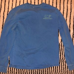 Men’s Size XS vineyard vines T-shirt